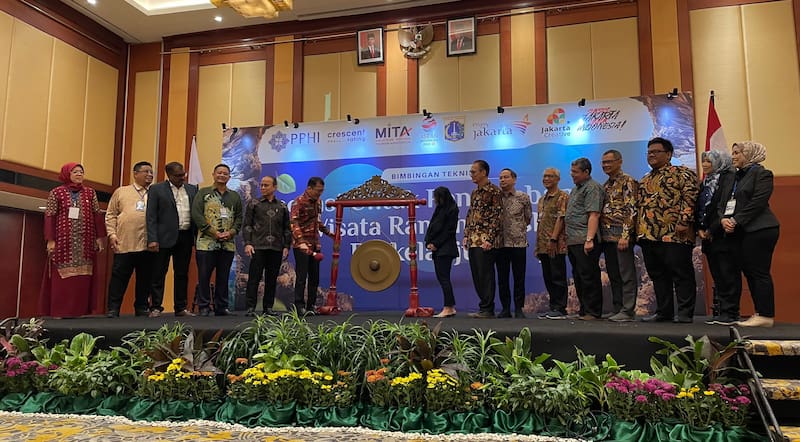 Crescentrating as a Keynote Speaker at PPHI and Disparekraf's Bimtek Event