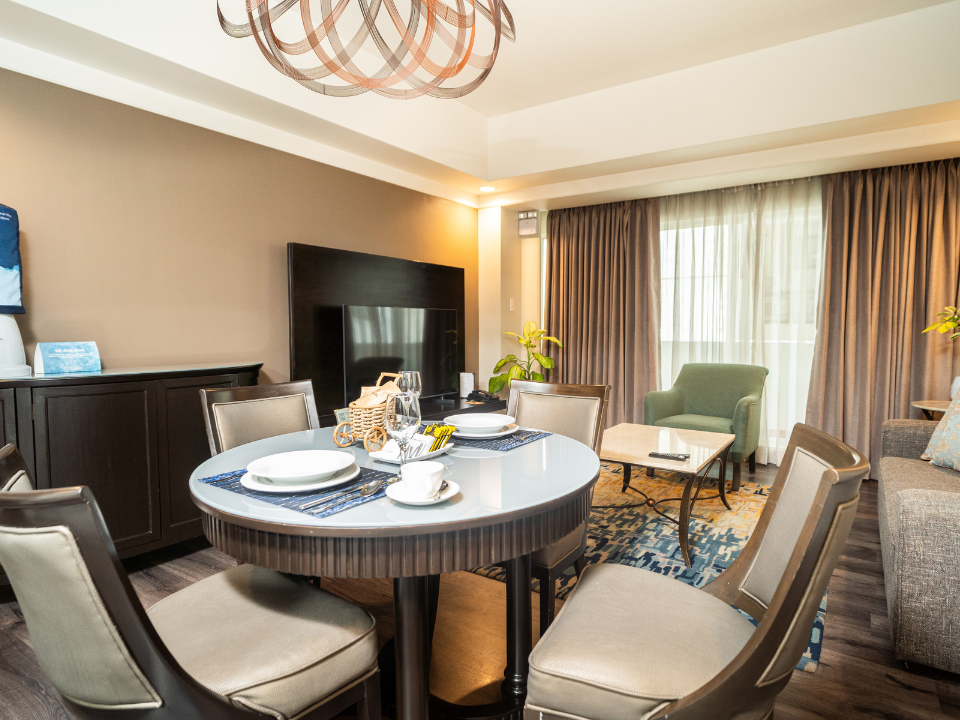 Somerset Millennium Makati photograph 3