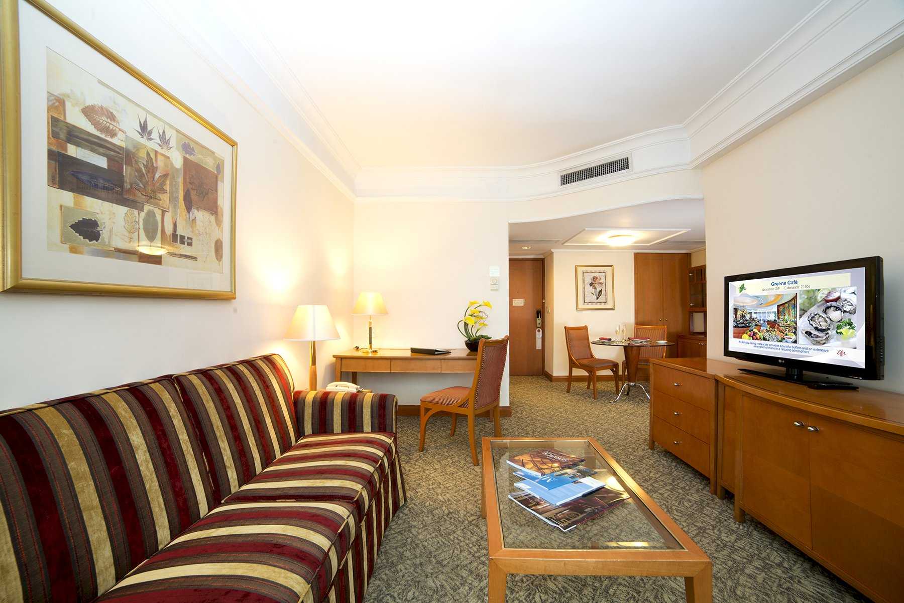 Harbour Plaza North Point photograph 4