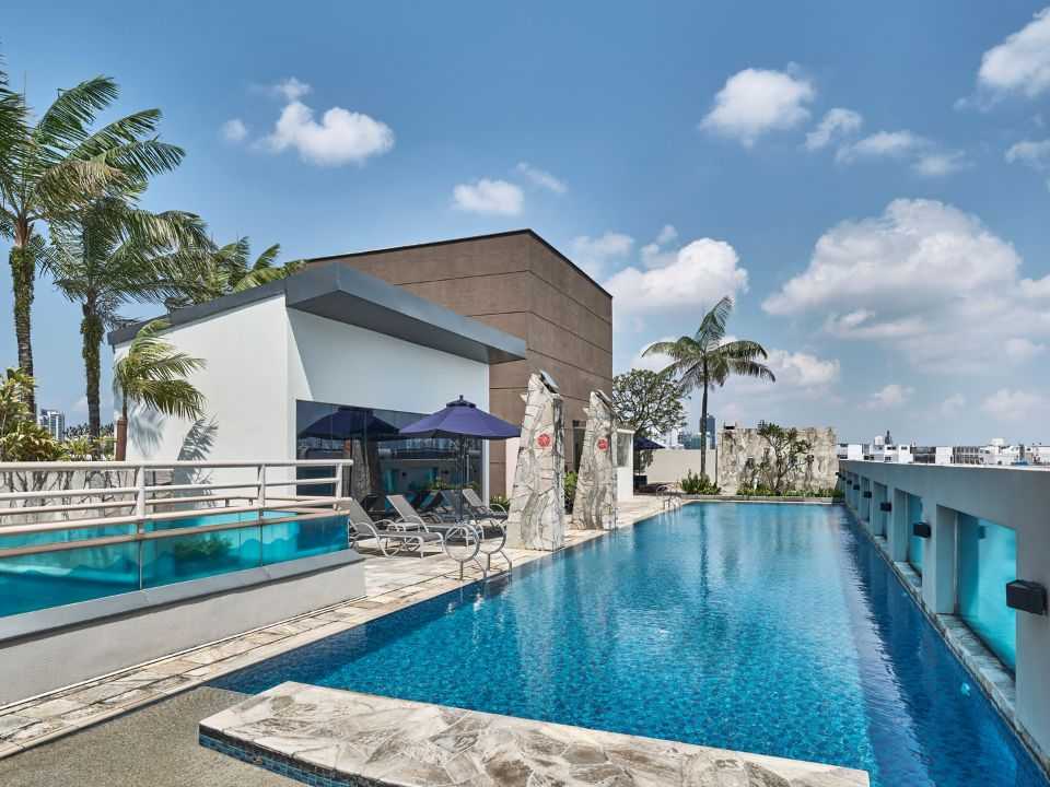 Somerset Bencoolen Singapore photograph 1