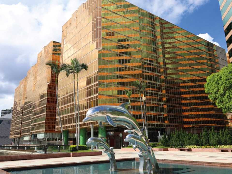 Royal Pacific Hotel photograph 6
