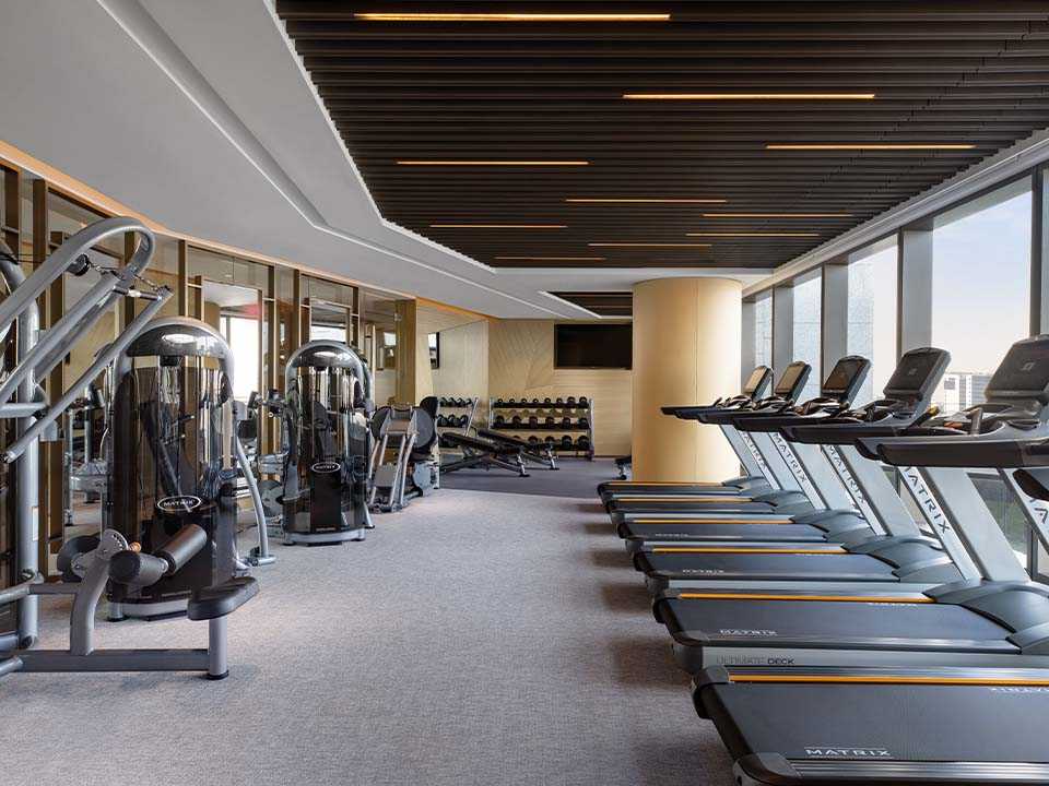 Sheraton Hong Kong Tung Chung Hotel photograph 4