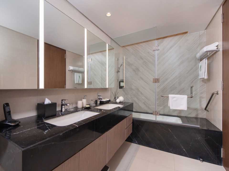 Somerset Central Salcedo Makati photograph 1