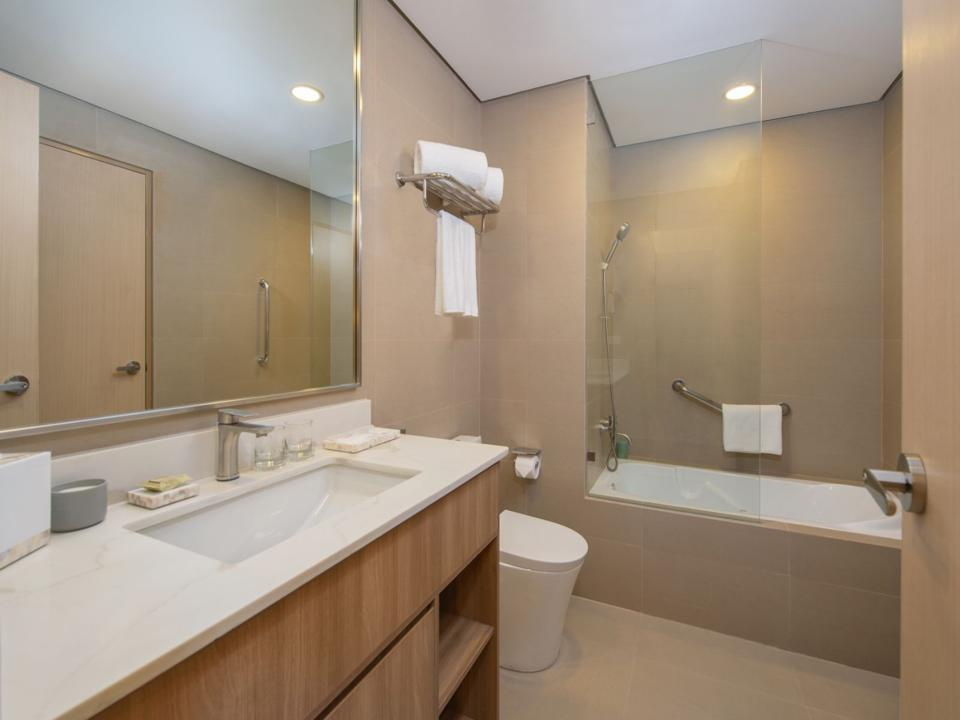 Somerset Valero Makati photograph 2