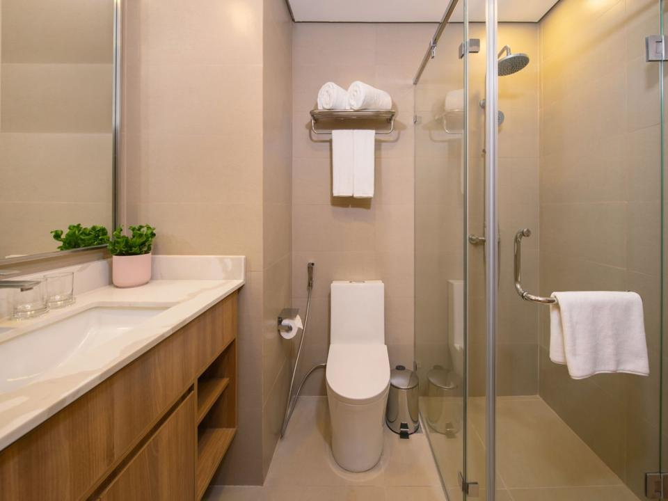 Somerset Valero Makati photograph 3