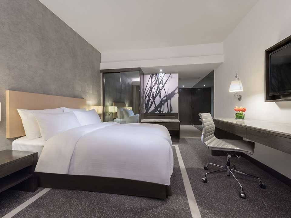 Gateway Hotel photograph 3