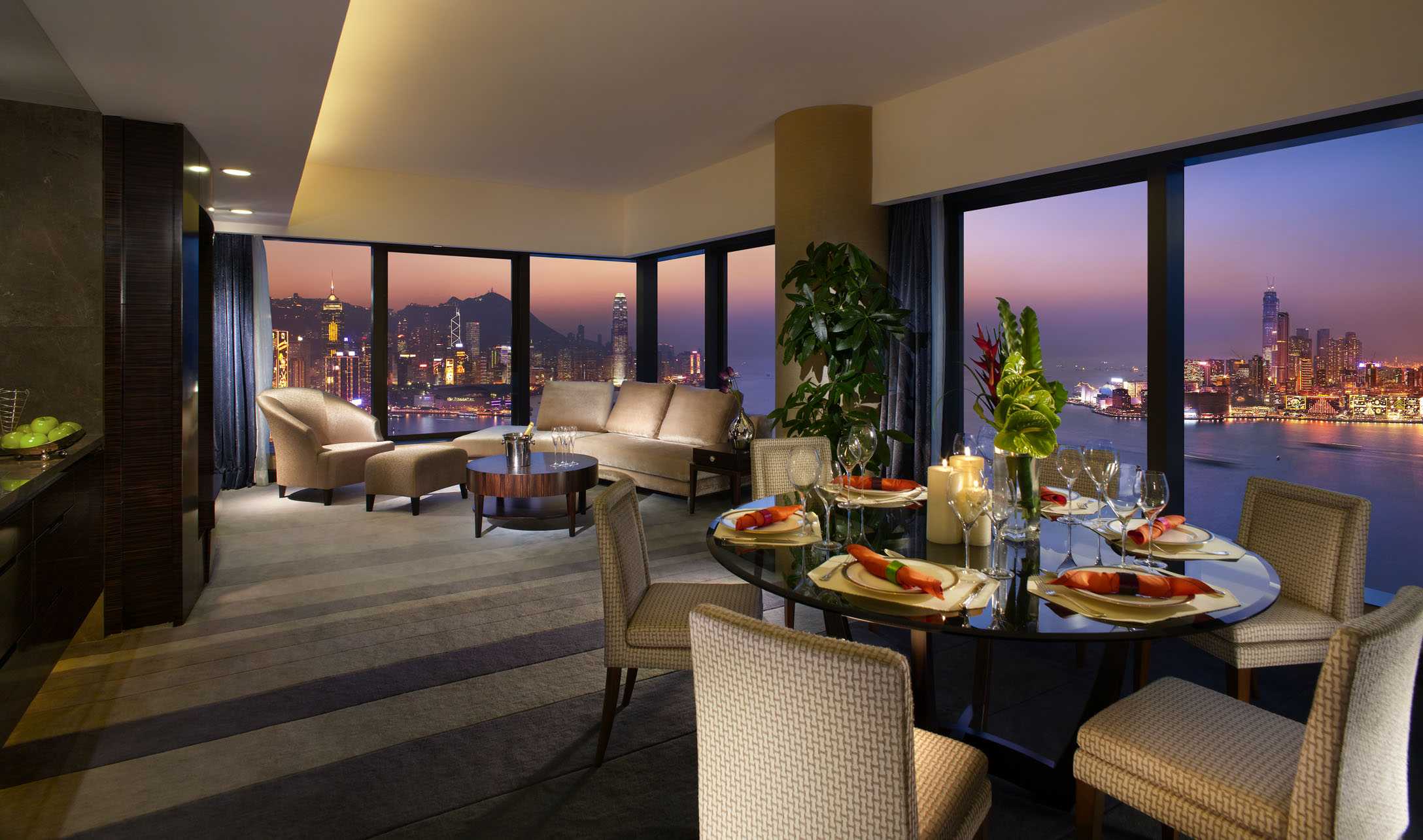 Harbour Grand Hong Kong photograph 6