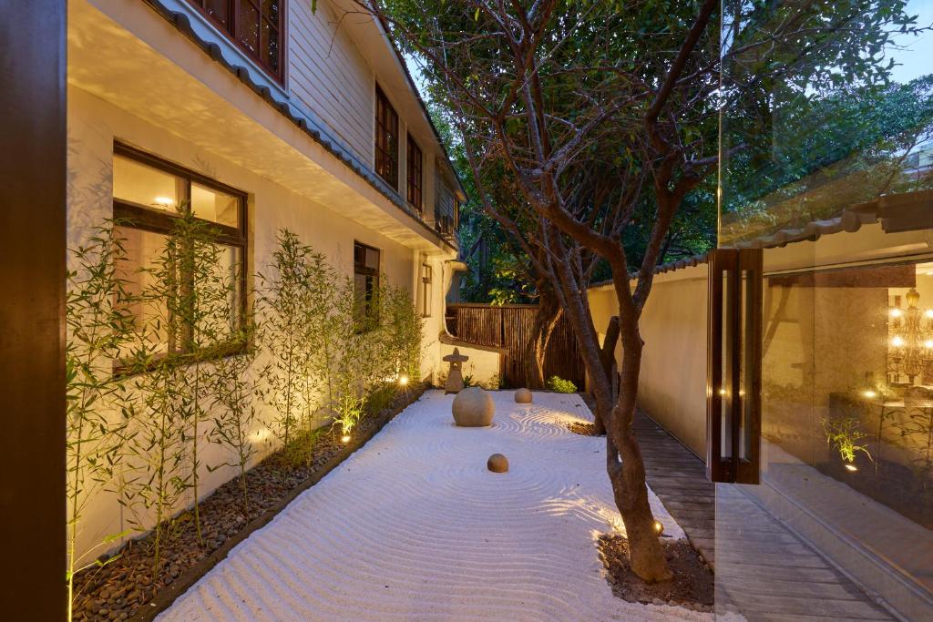 Kyokusui Hotspring Hotel photograph 3