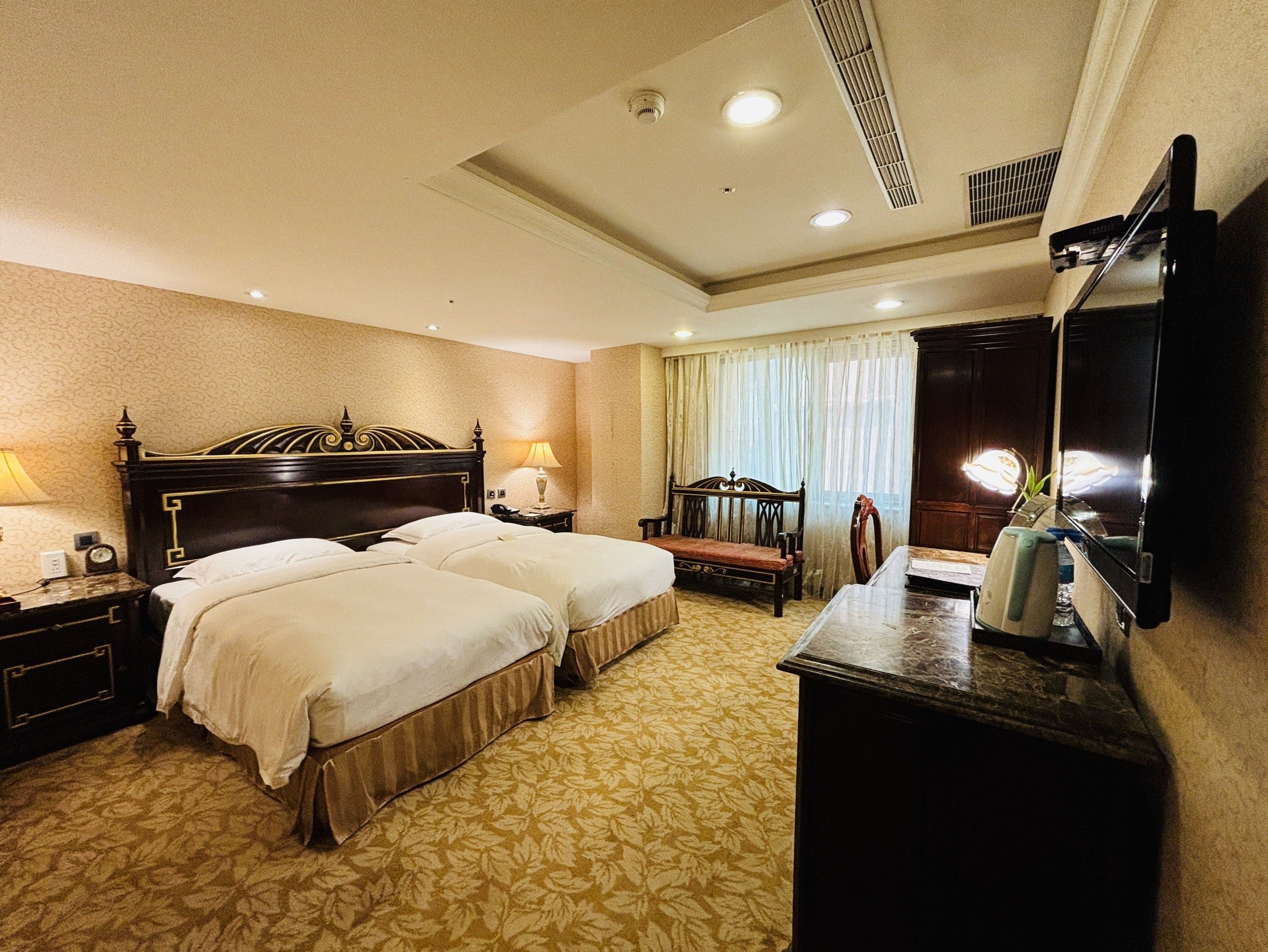 Royal Seasons Hotel- I photograph 6