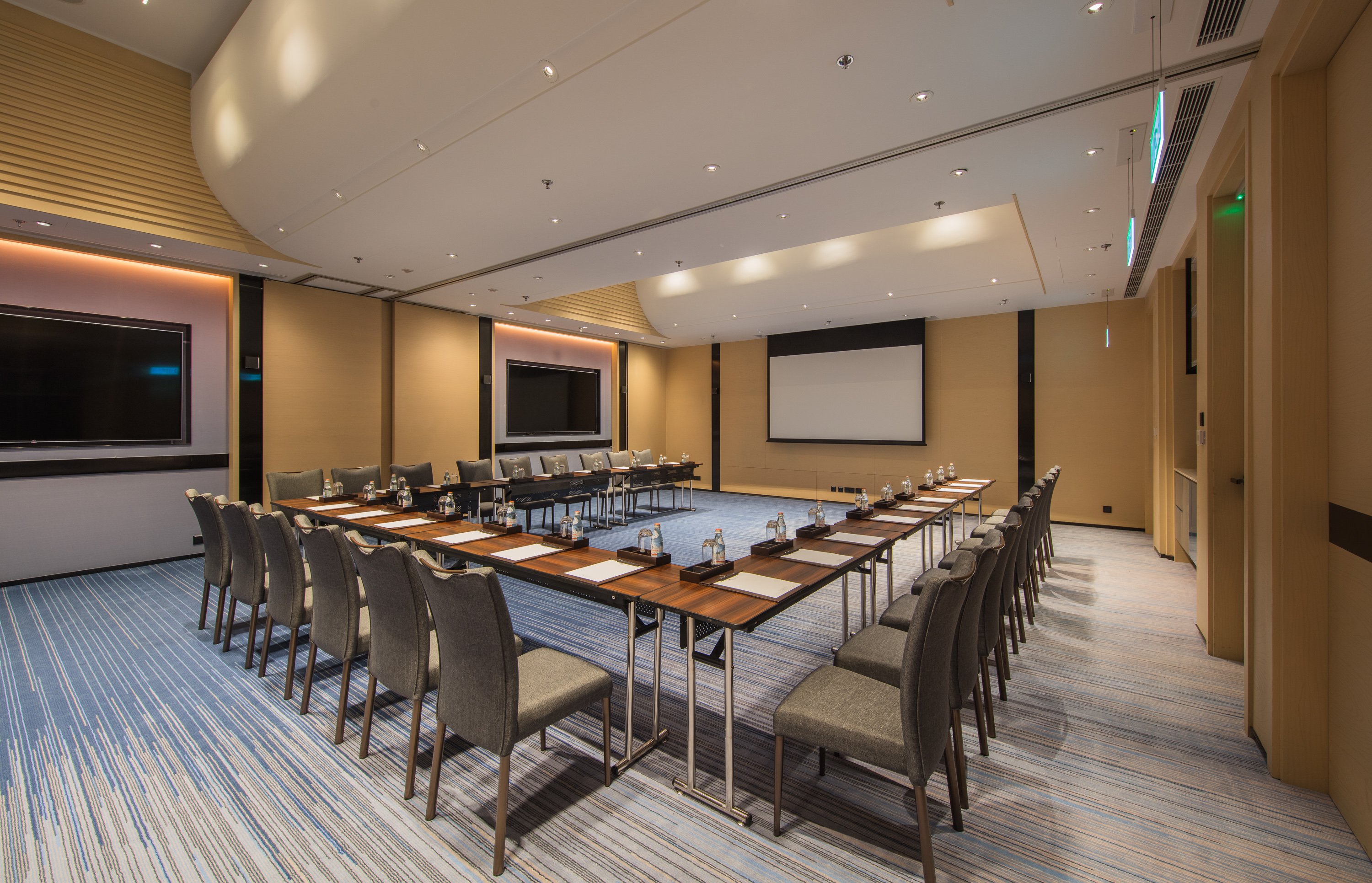 Hong Kong Ocean Park Marriott Hotel photograph 4
