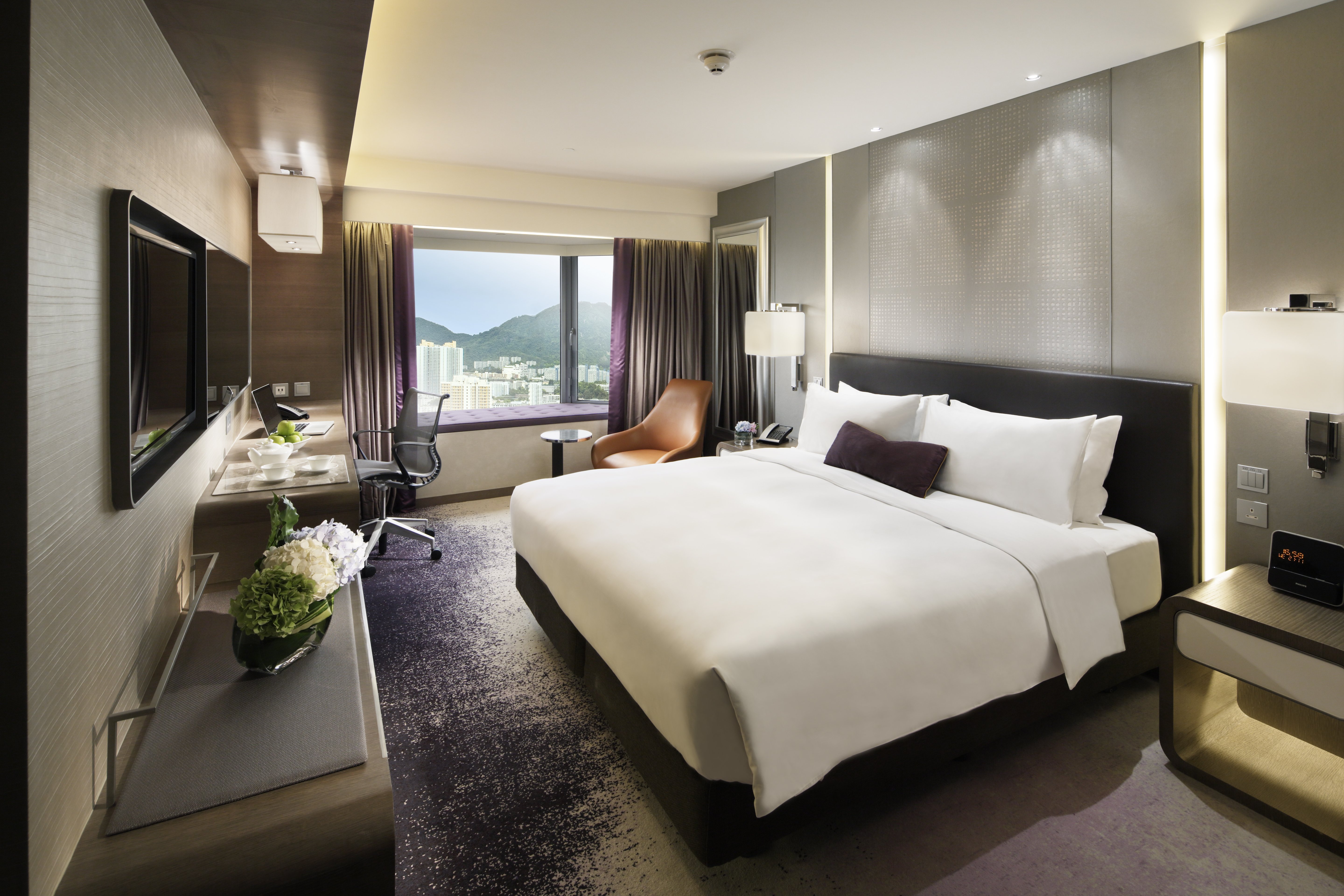 Royal Plaza Hotel photograph 9