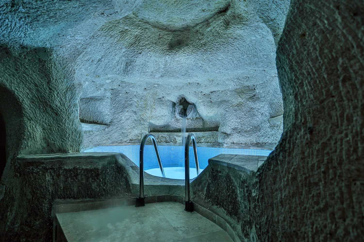 Sah Saray Cave Suites photograph 6