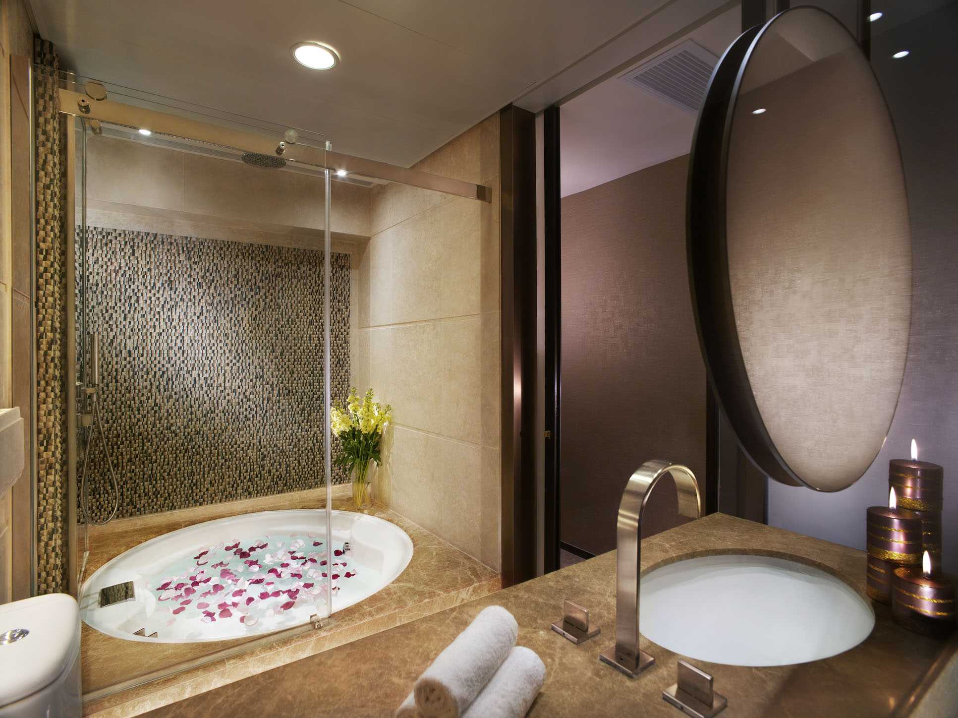 Harbour Grand Hong Kong photograph 3