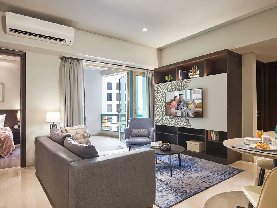 Somerset Bencoolen Singapore photograph 5