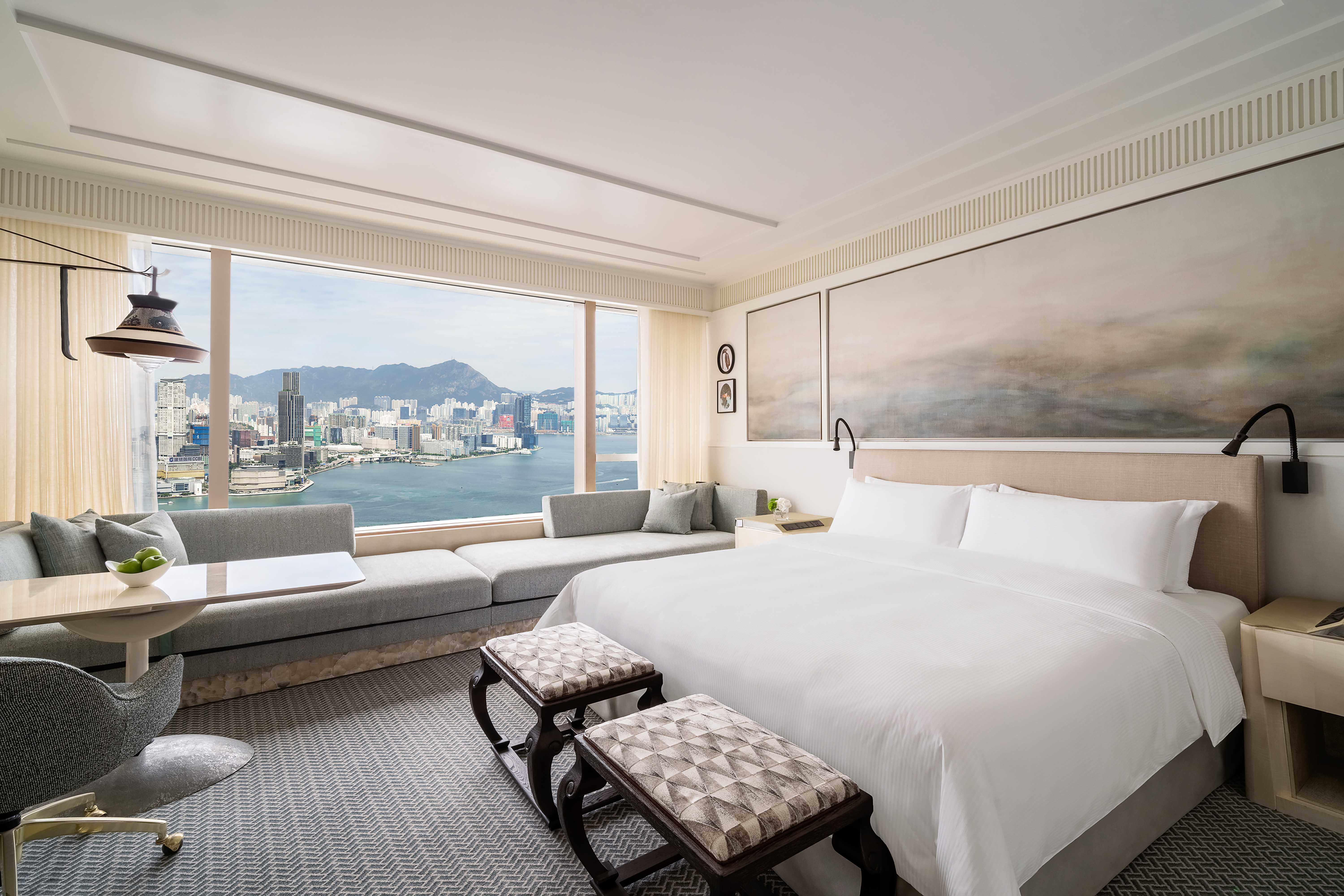Island Shangri-La, Hong Kong photograph 2