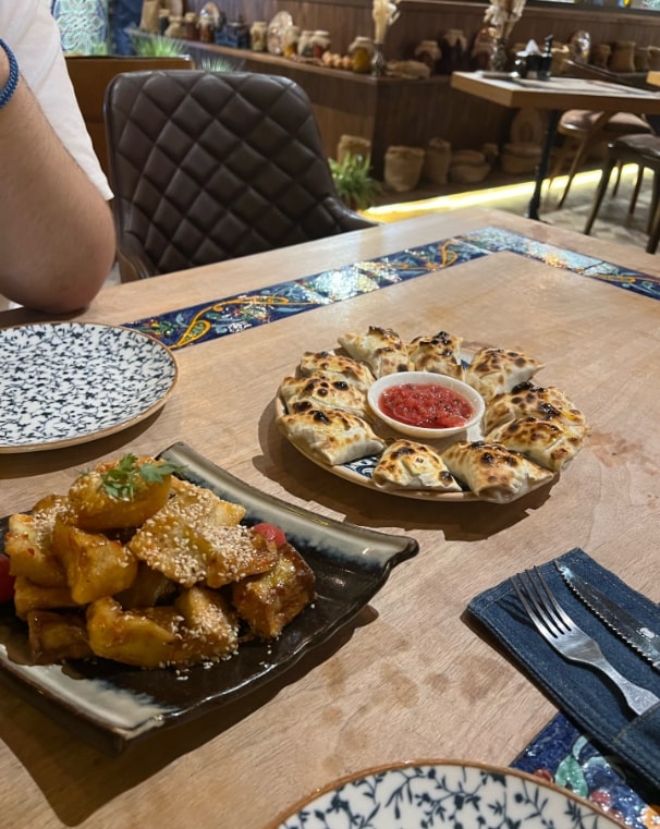 Restaurant image 2